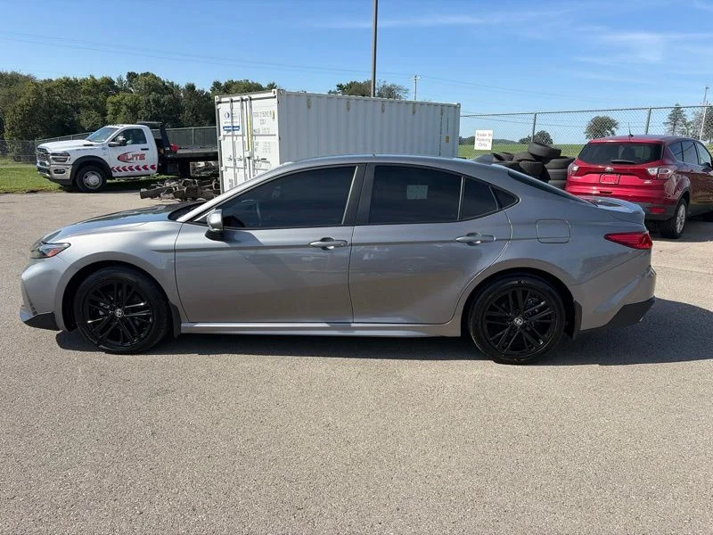 Used 2025  Toyota SE image 6