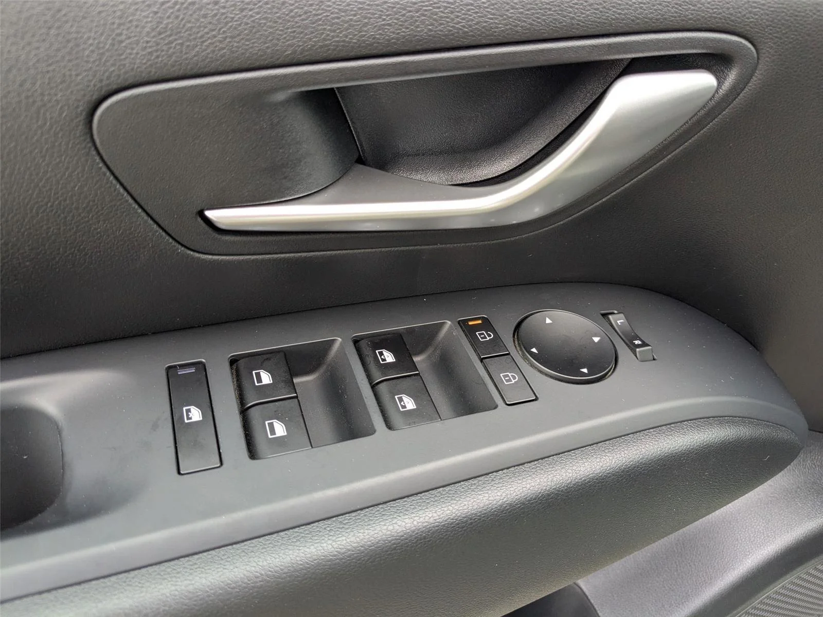 Used 2026 Sage Gray Hyundai SEL Activity image 12