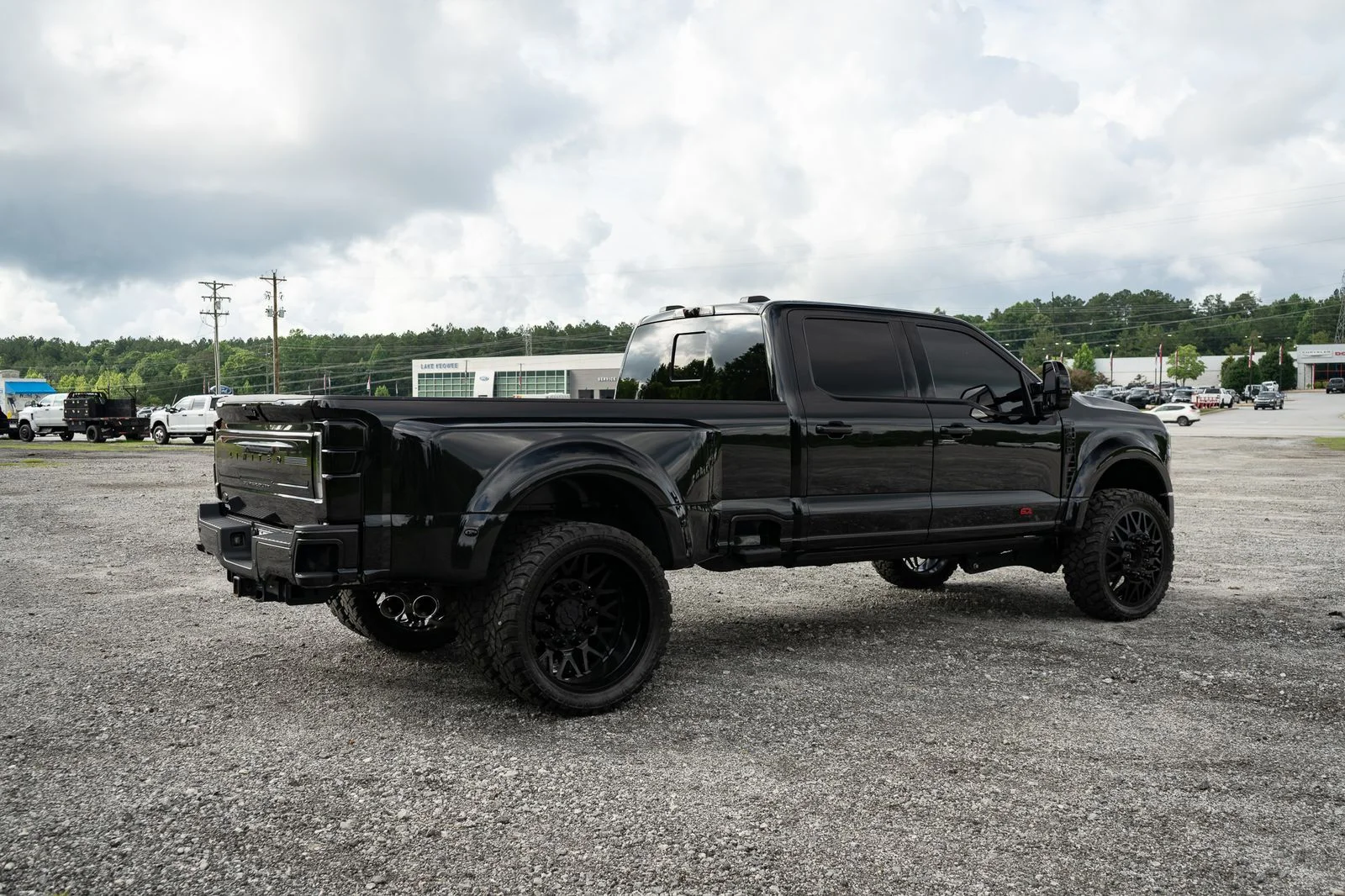 Used 2024 Black Ford Limited image 21