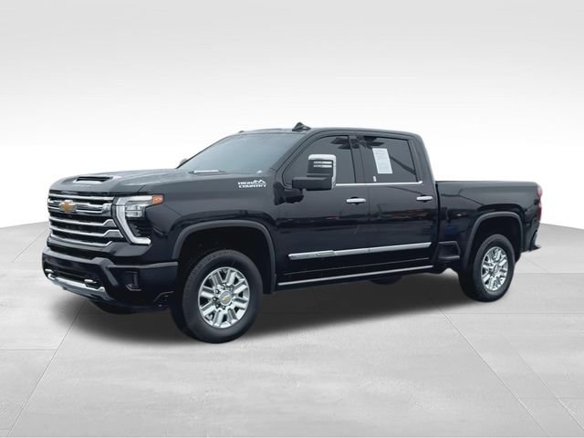 Used 2024 Black Chevrolet High Country image 4