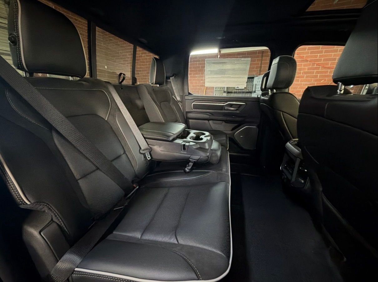 New 2026 Diamond Black Crystal Pearl-Coat Exterior Paint RAM Laramie image 17