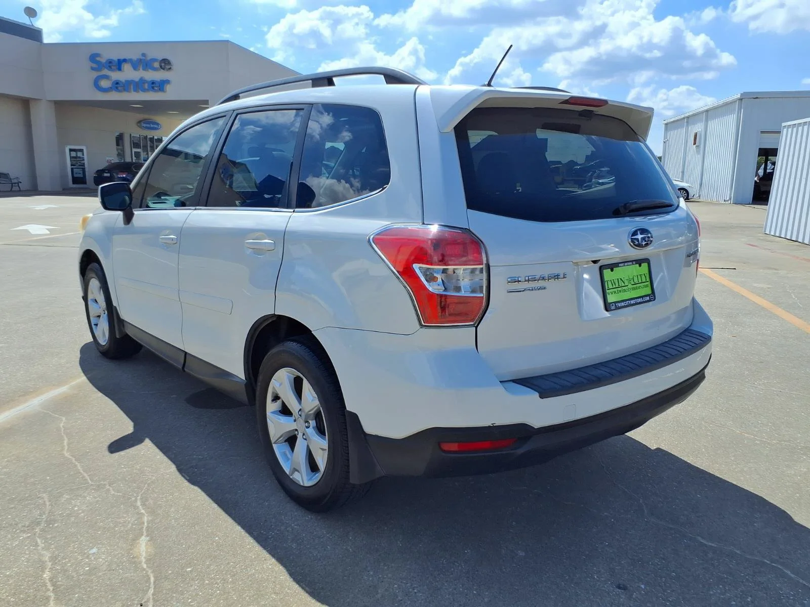 Used 2015 White Subaru 2.5i Limited image 2