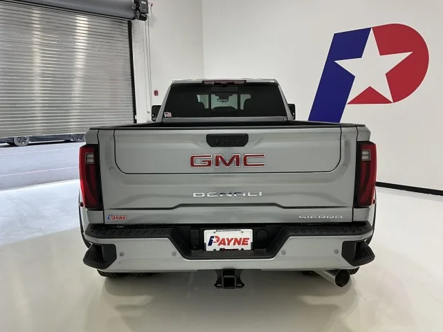 2026 GMC Sierra 3500HD Denali - Photo 6