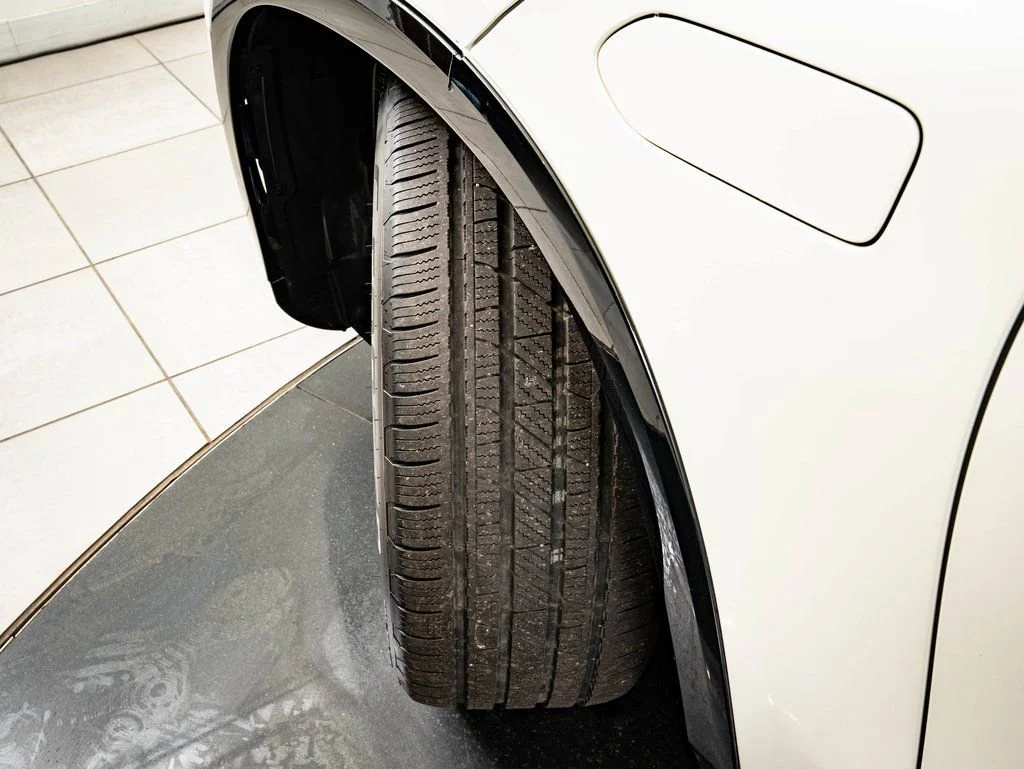 Used 2023 Diamond White Mercedes-Benz 580 image 38