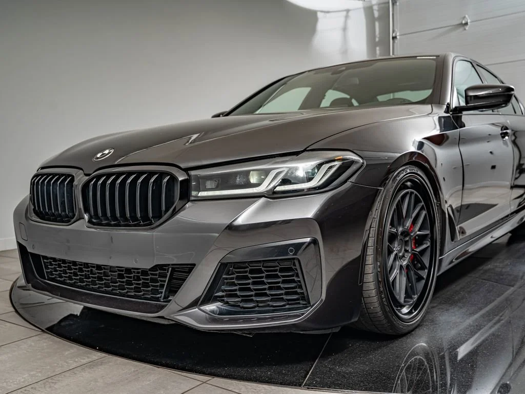 Used 2023 Dark Graphite Metallic BMW 540i image 14