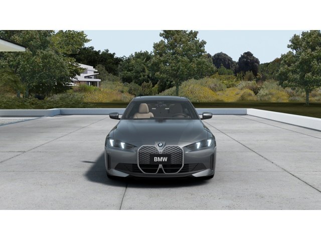 New 2026 Skyscraper Grey Metallic BMW i4 image 3