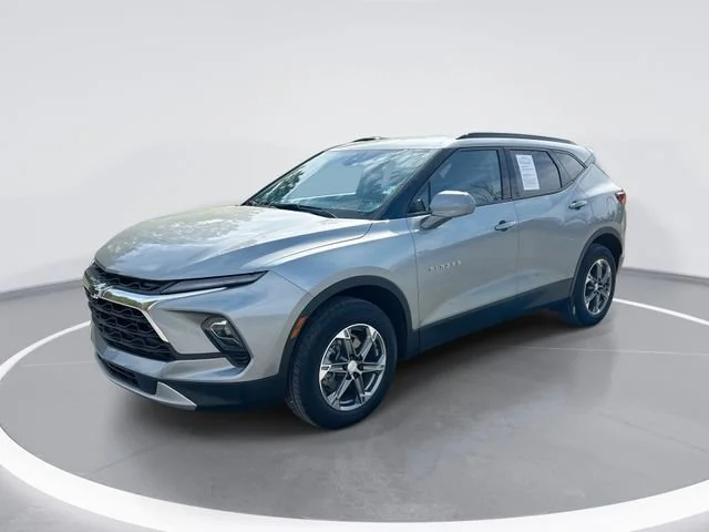 2023 Chevrolet Blazer 2.0T 2LT FWD's photo