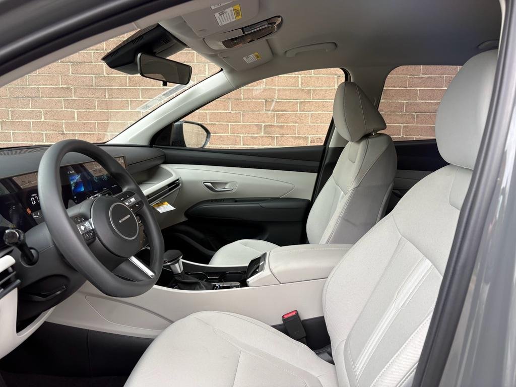 New 2026 Hampton Gray Hyundai SEL FWD image 11
