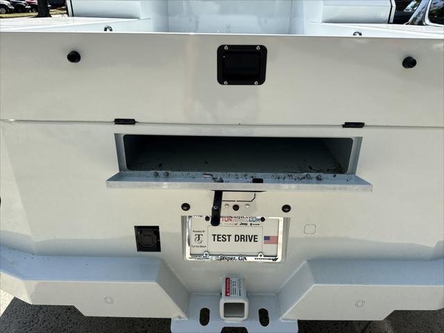 New 2026 Bright White Clear-Coat Exterior Paint RAM TRADESMAN Chassis Cab image 25