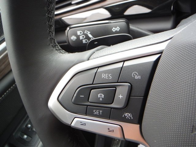 2026 Volkswagen Atlas SEL Premium R-Line - Photo 33
