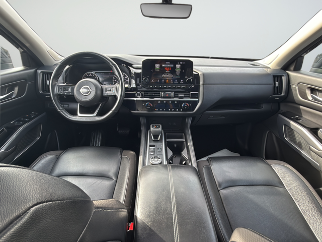 Used 2023 Black Nissan SL image 9