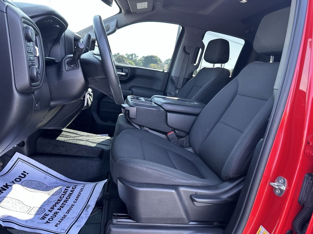 Used 2021 Red Chevrolet Custom image 17
