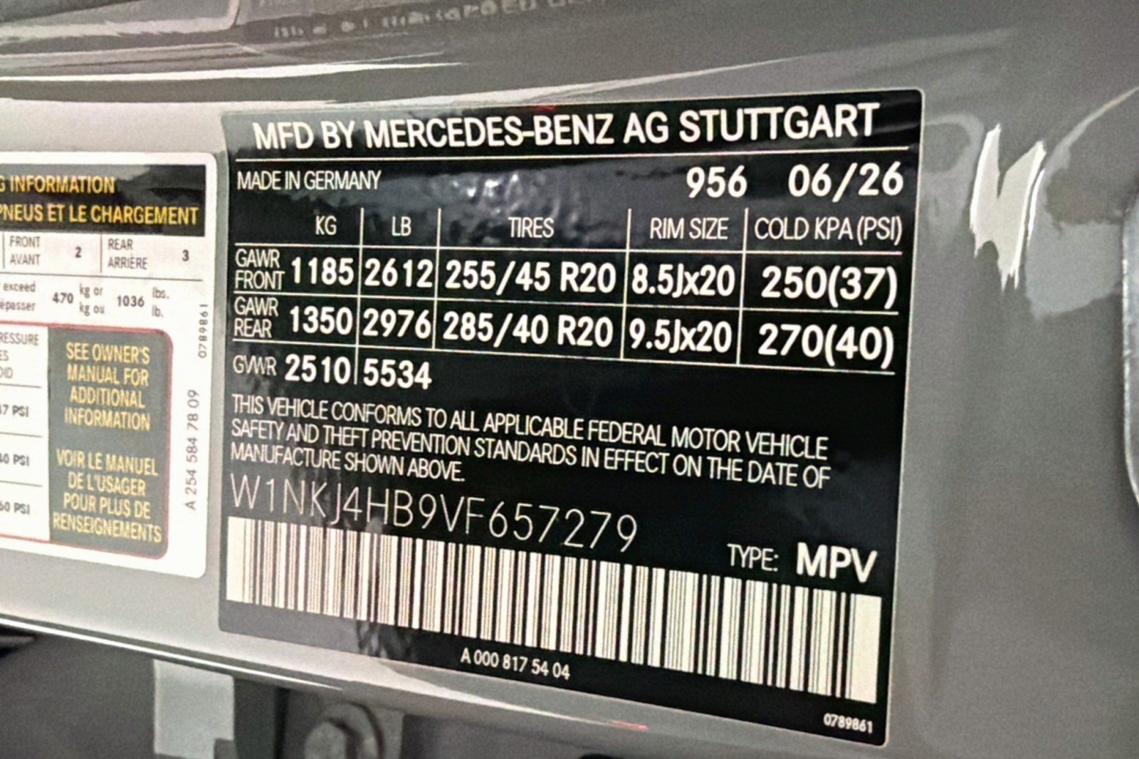 New 2027 MANUFAKTUR Alpine Grey Mercedes-Benz GLC 300 4MATIC® Coupe image 24