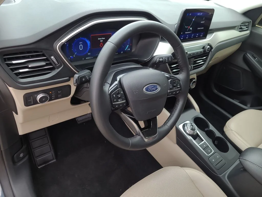 Used 2022 Blue Ford SEL image 24