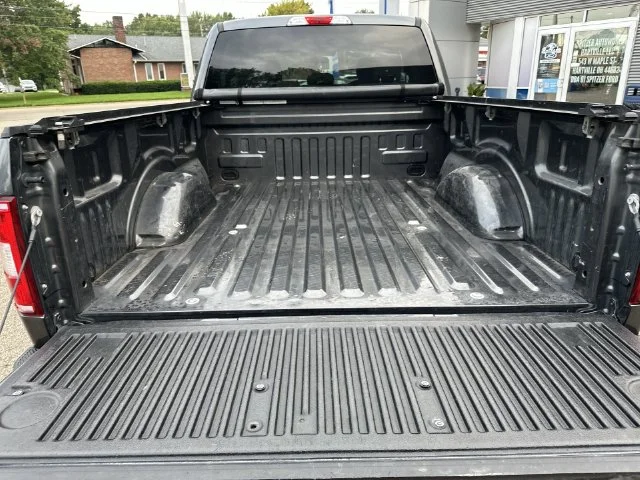 Used 2018 Gray Ford XLT image 21