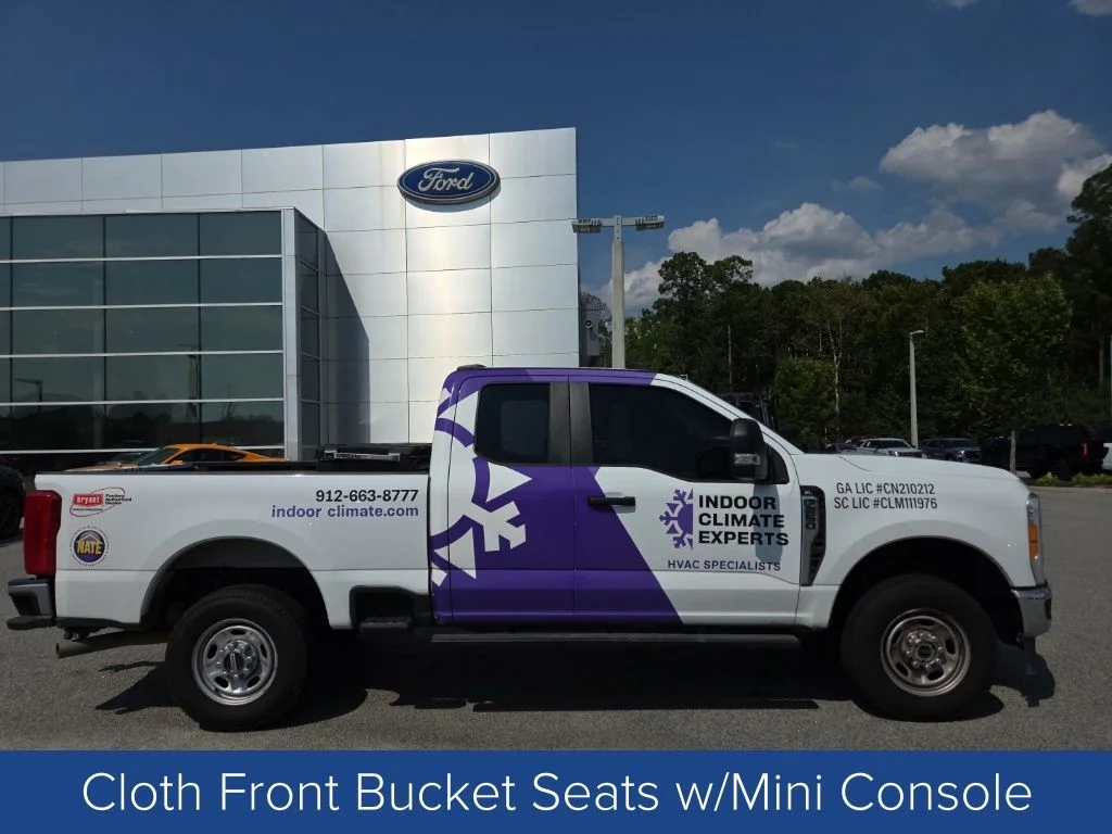 Used 2023 Oxford White Ford XL image 3