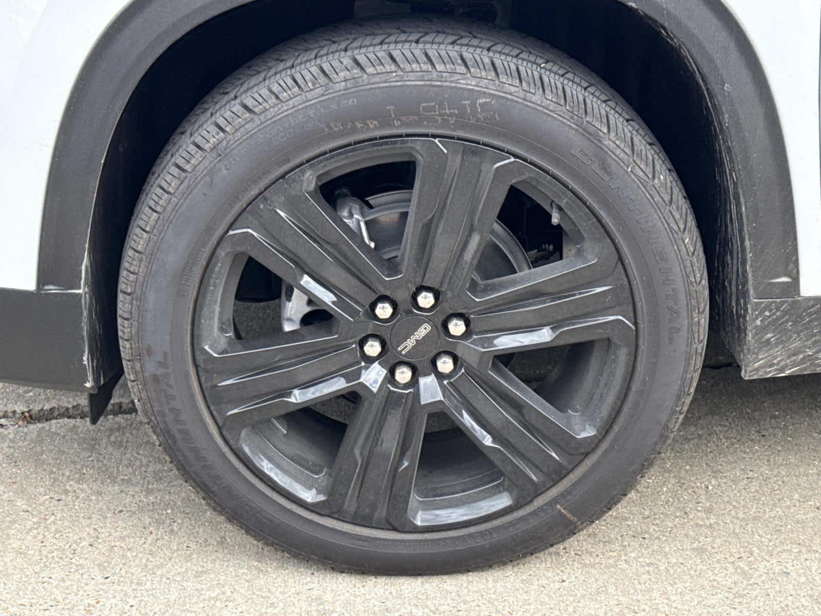 New 2027 Summit White GMC Elevation image 4