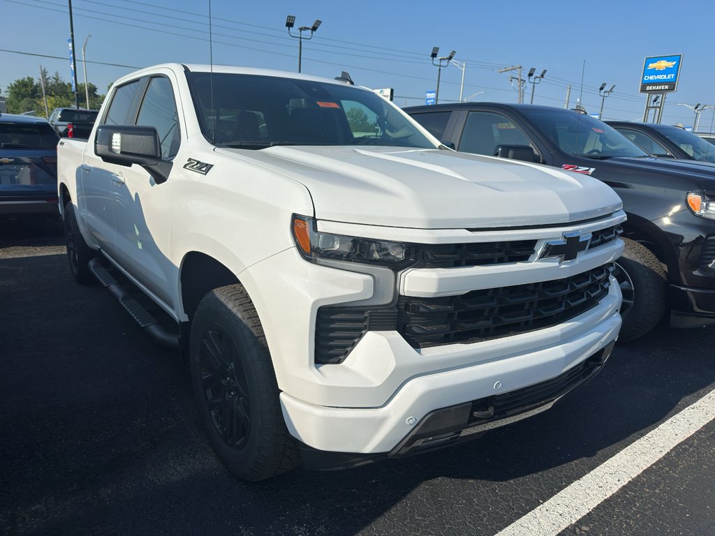 New 2026 Summit White Chevrolet RST image 3