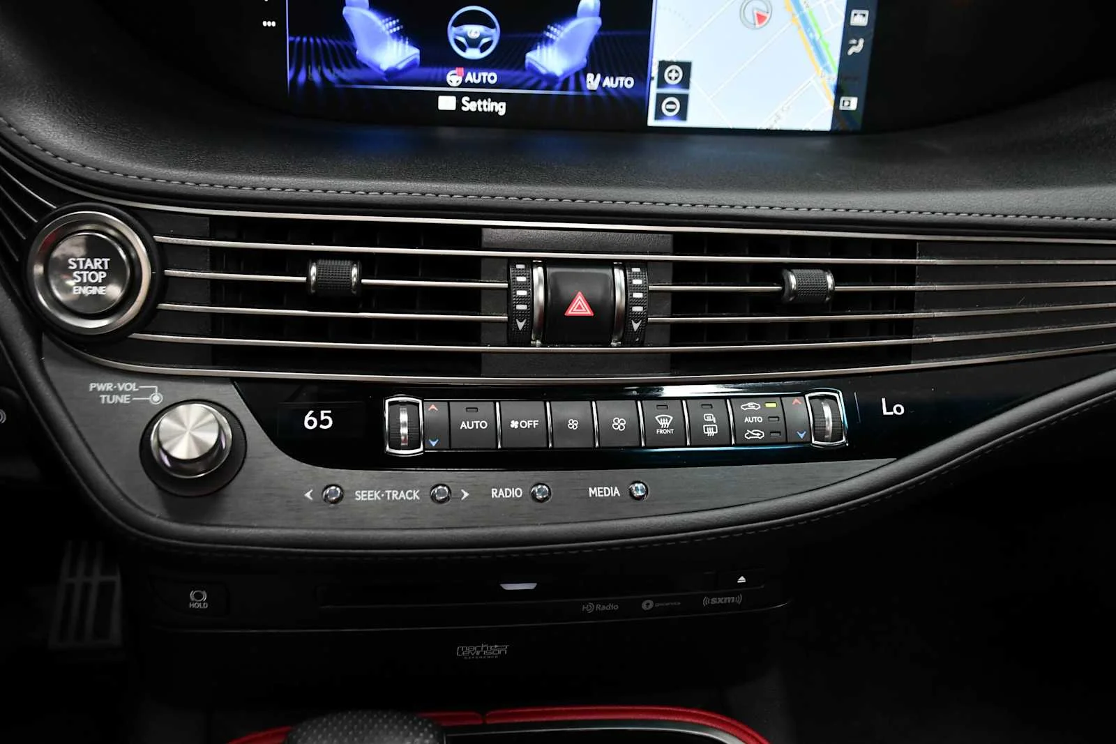 Used 2018 Liquid Platinum Lexus  image 22