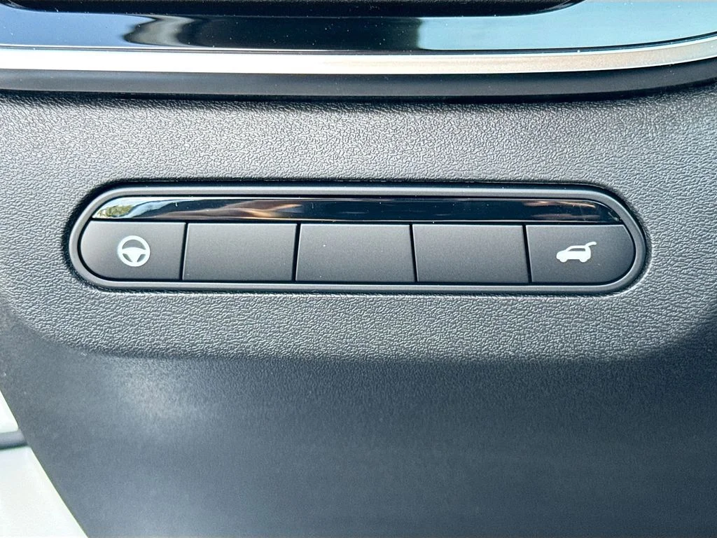 Certified Used 2026 Black INFINITI SPORT image 11