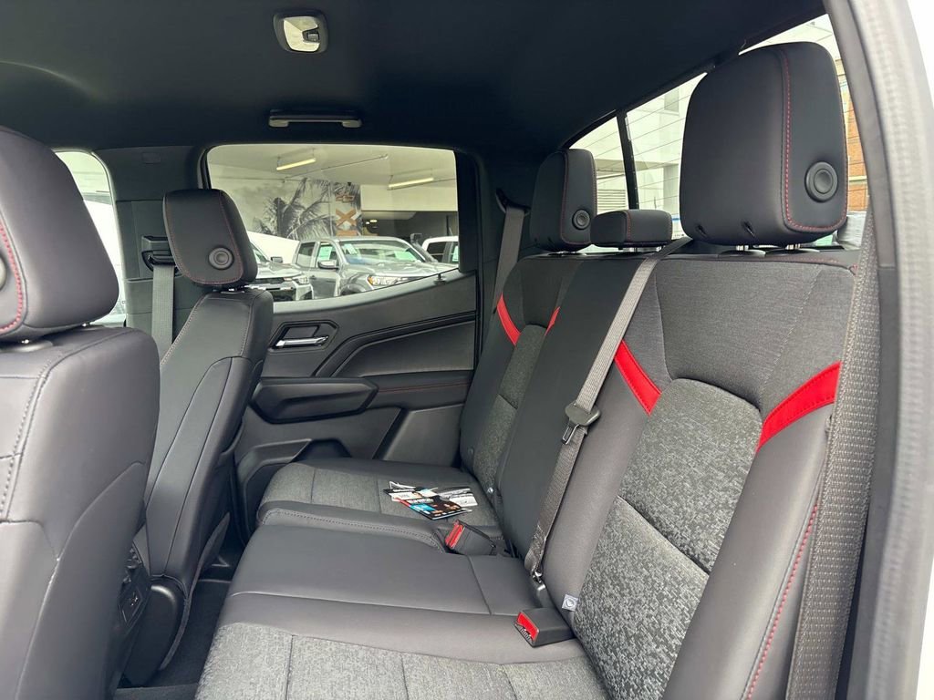 2026 Chevrolet Colorado Z71 - Photo 14