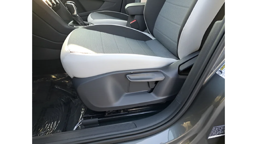 New 2025 Gray Volkswagen 1.5T S image 35