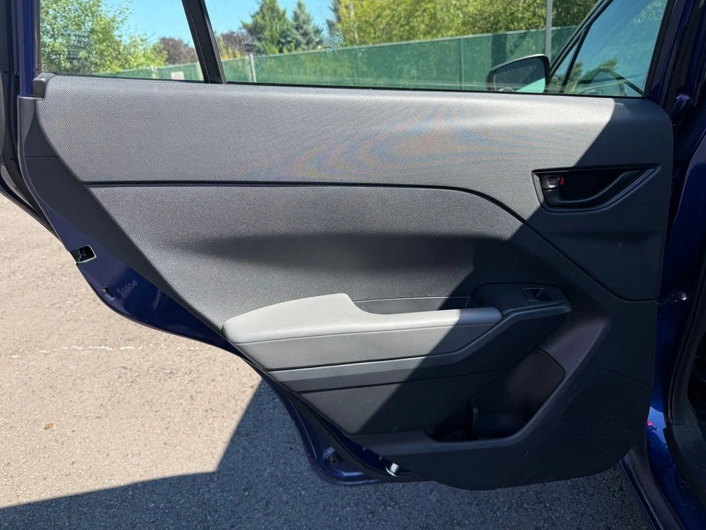 Used 2024 Sapphire Blue Pearl Subaru Base image 17