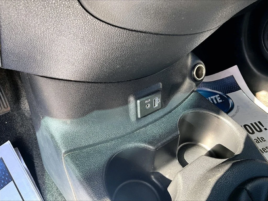 Used 2019 Silver Nissan 1.6 S image 29