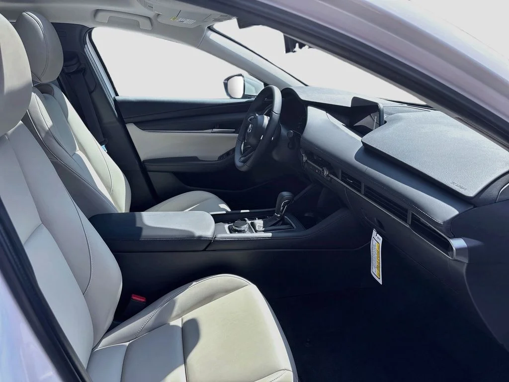 New 2026 Snowflake White Pearl Mazda 2.5 S Preferred image 24