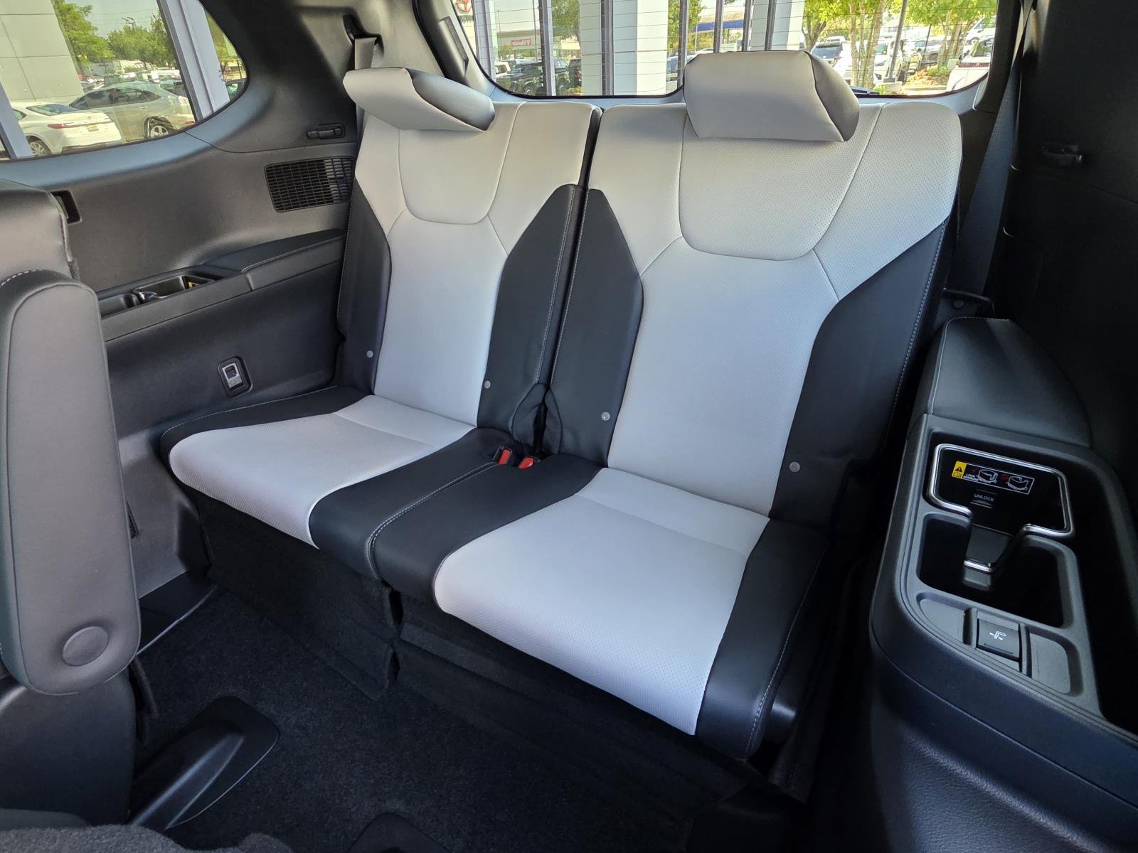 New 2026 Wind Chill Pearl Lexus TX 500h F SPORT PERFORMANCE PREMIUM AWD image 15