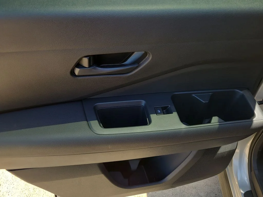 Used 2025 Silver Nissan SV image 15