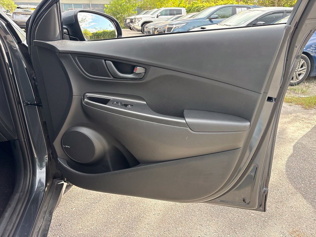 Used 2020 Gray Hyundai SEL Plus image 21