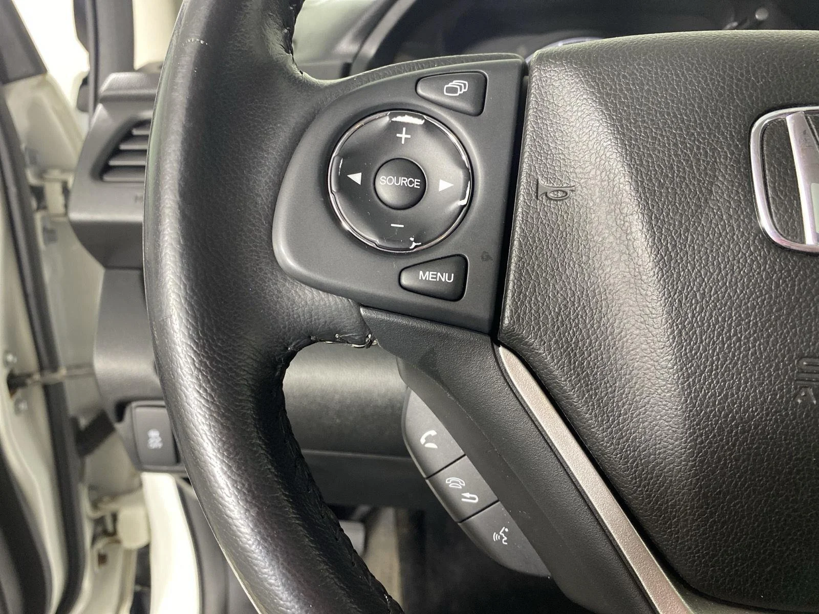 Used 2016  Honda EX-L image 15