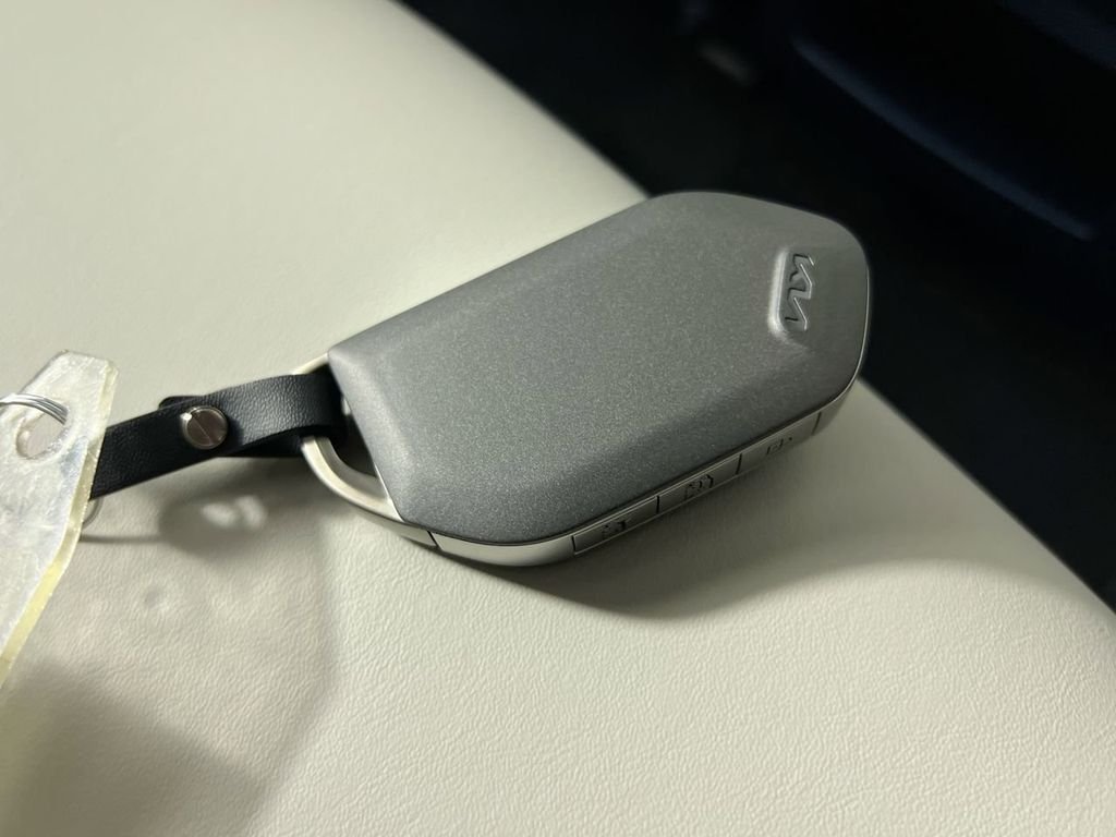 New 2026 Ceramic Silver Kia EX image 35