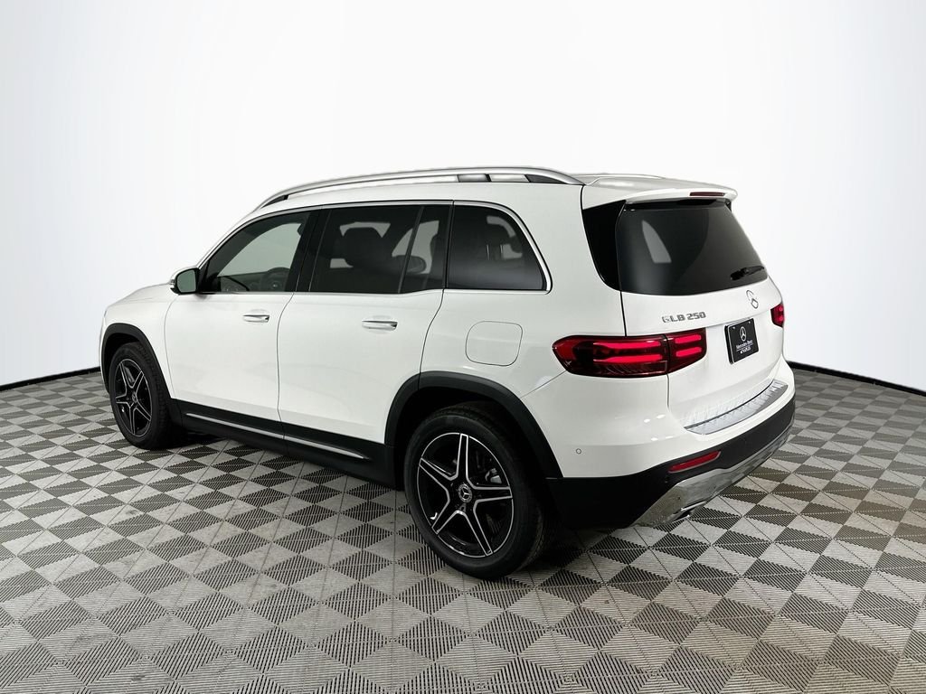 New 2026 Polar White Mercedes-Benz GLB 250 image 5