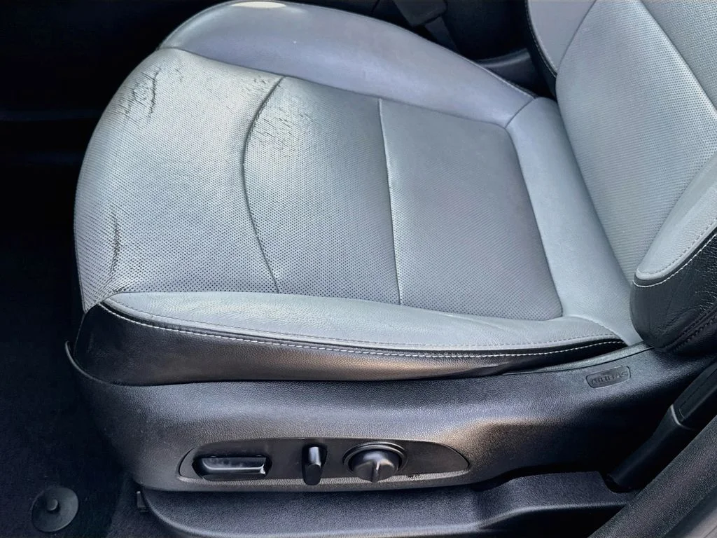 Used 2020 Blue Chevrolet Premier image 24