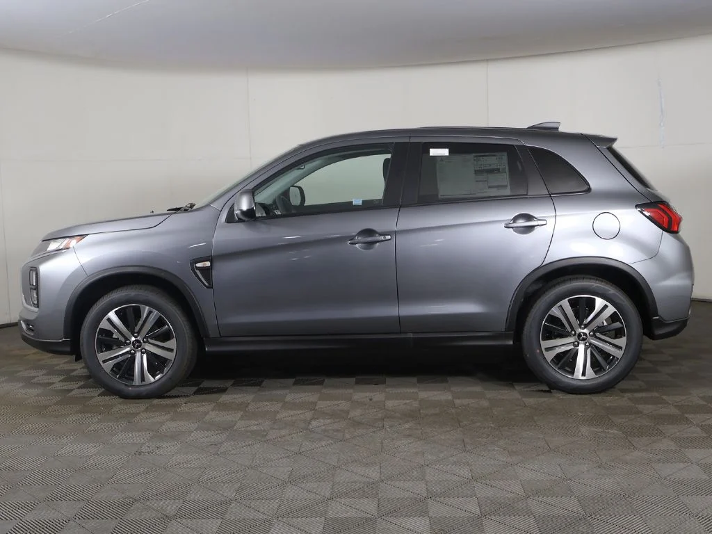 New 2026 Gray Mitsubishi 2.0 ES image 14