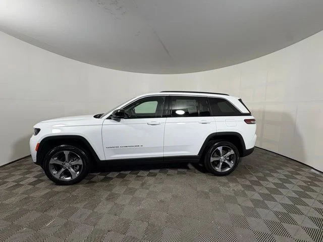 New 2026 White Jeep Limited image 4