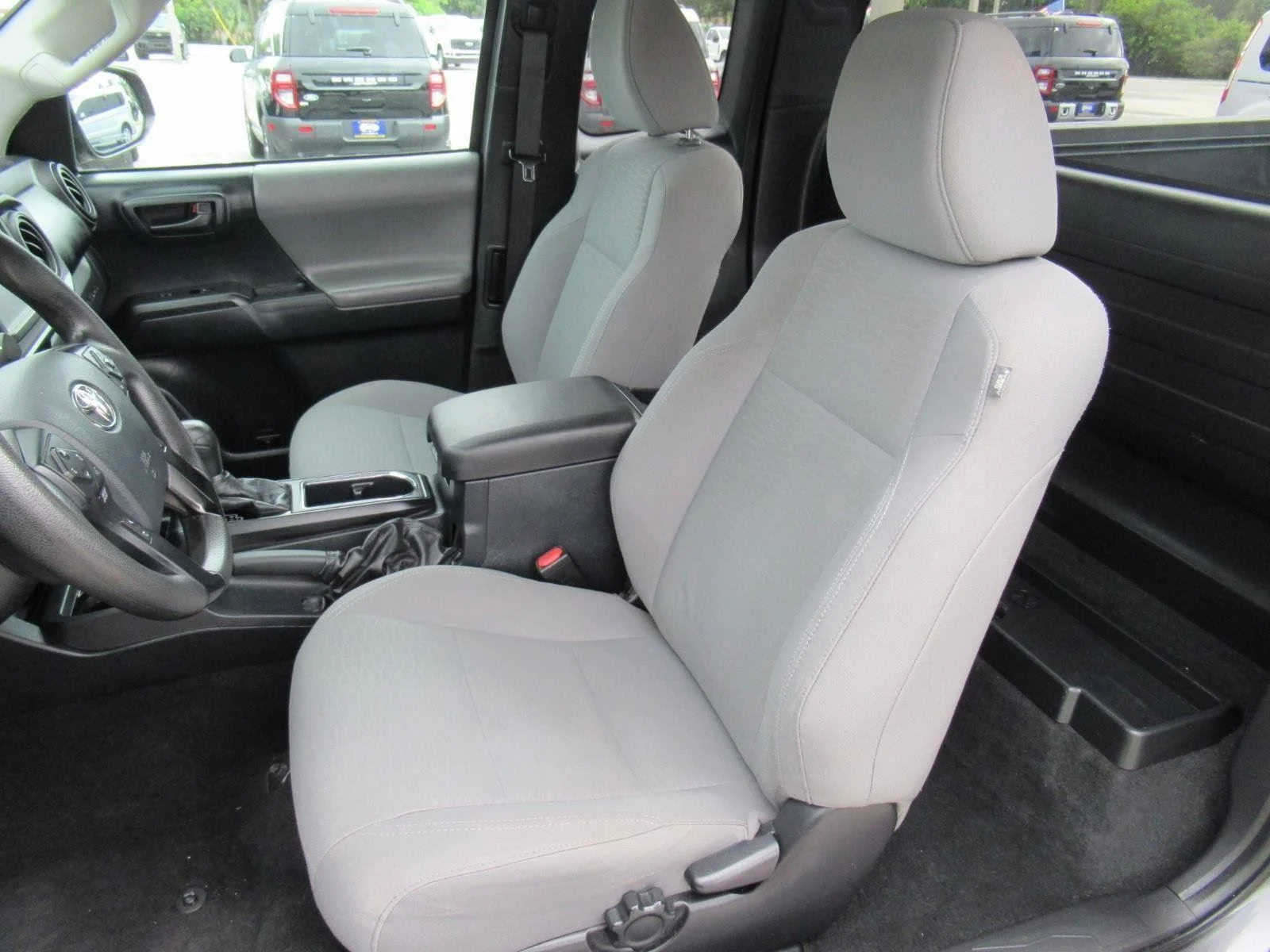Used 2019 Silver Toyota SR image 15