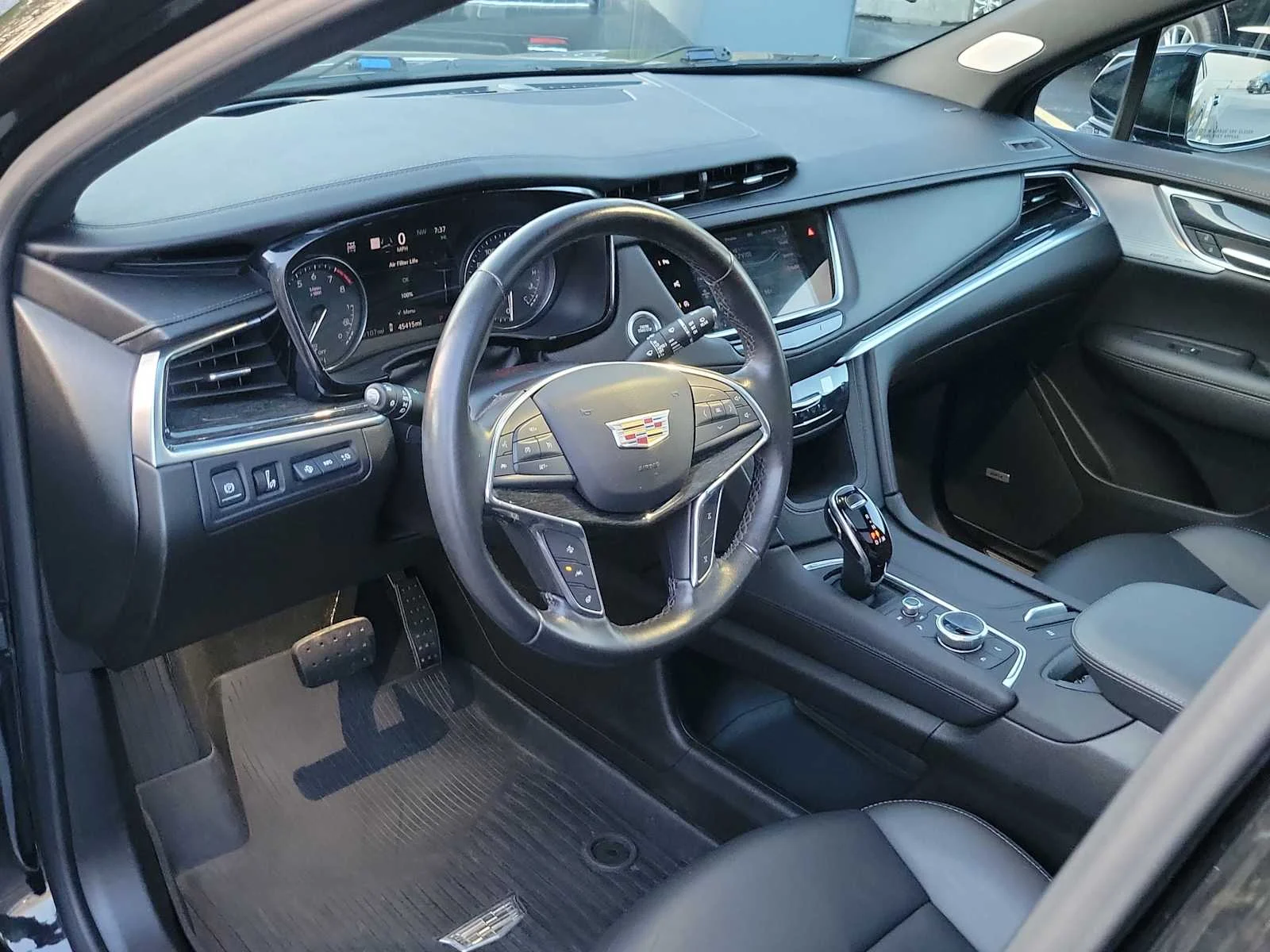 Used 2023 Stellar Black Metallic Cadillac Premium Luxury image 18
