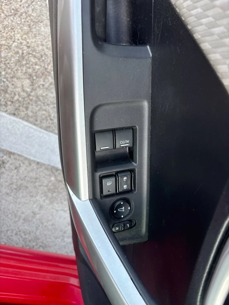 Used 2015 Red Honda EX image 3