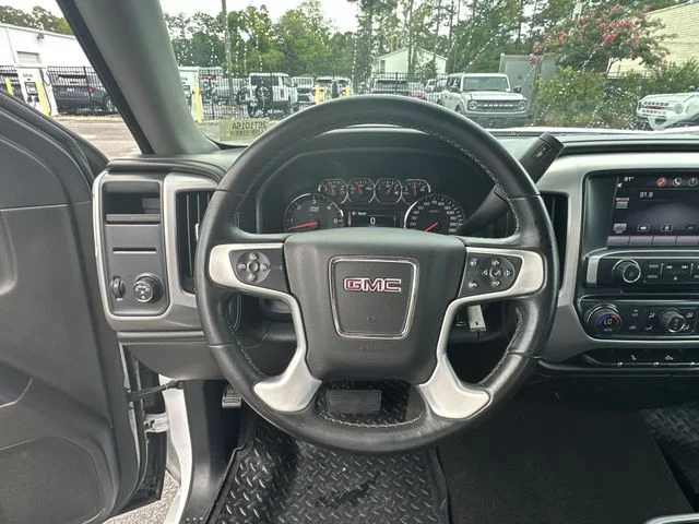 Used 2014 White GMC SLE image 15