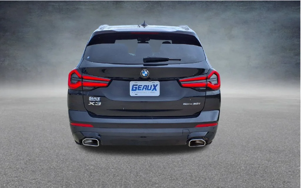 Used 2023 Black BMW sDrive30i image 6