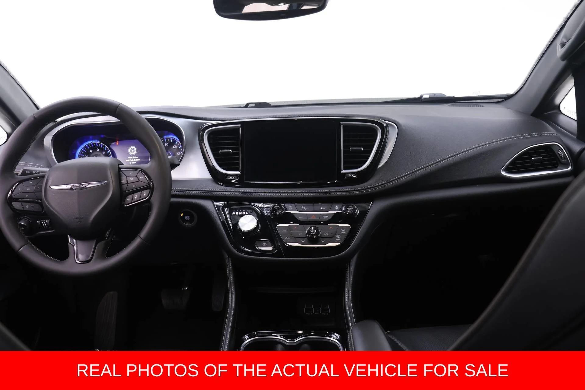 2025 Chrysler Pacifica Limited - Photo 5