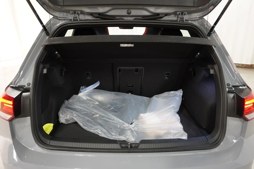New 2026 Moonstone Gray Volkswagen SE image 31