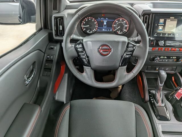 2025 Nissan Frontier PRO-4X - Photo 11