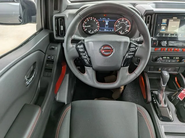 2025 Nissan Frontier PRO-4X - Photo 11