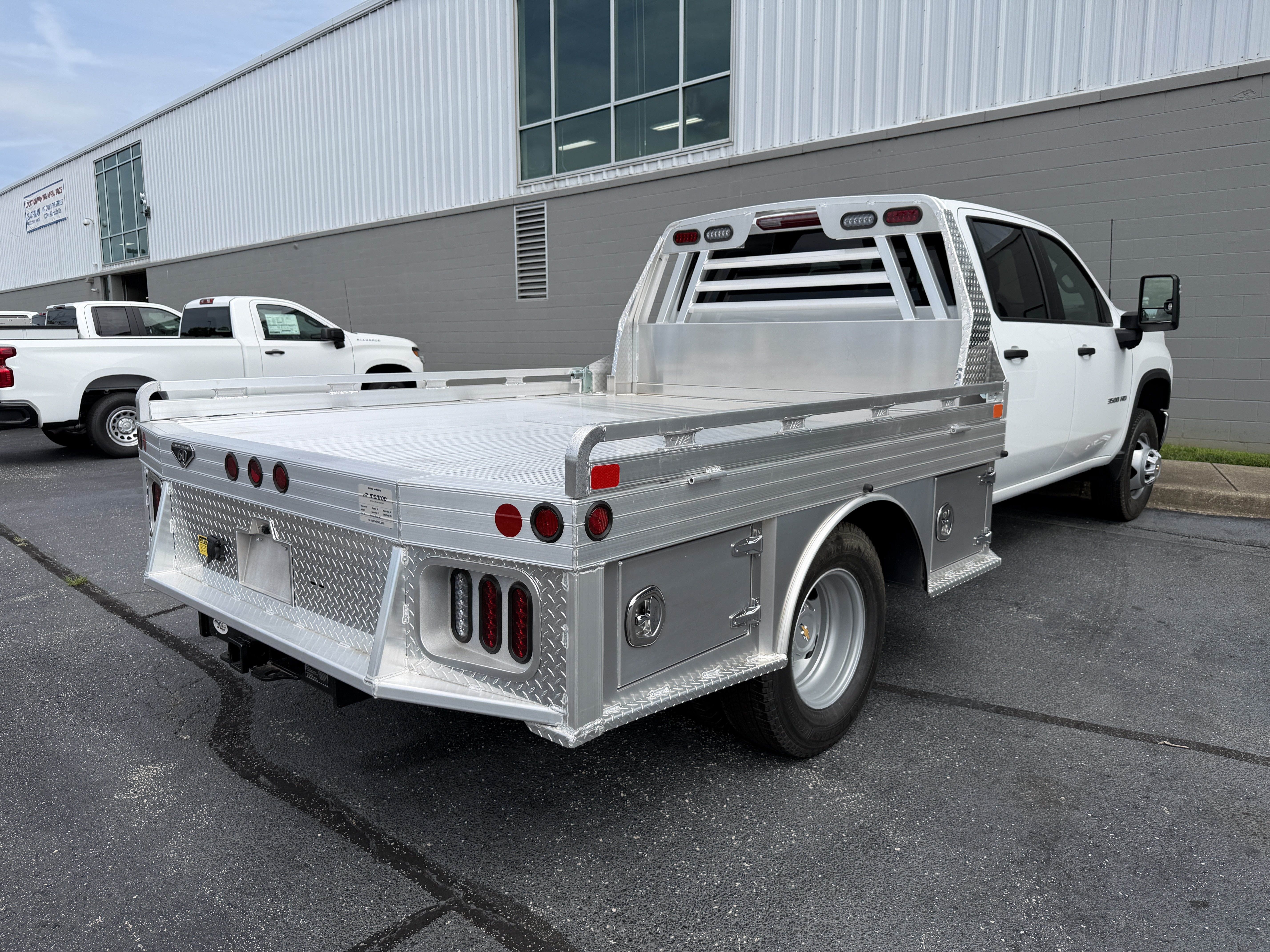 New 2026 Summit White Chevrolet Work Truck image 7