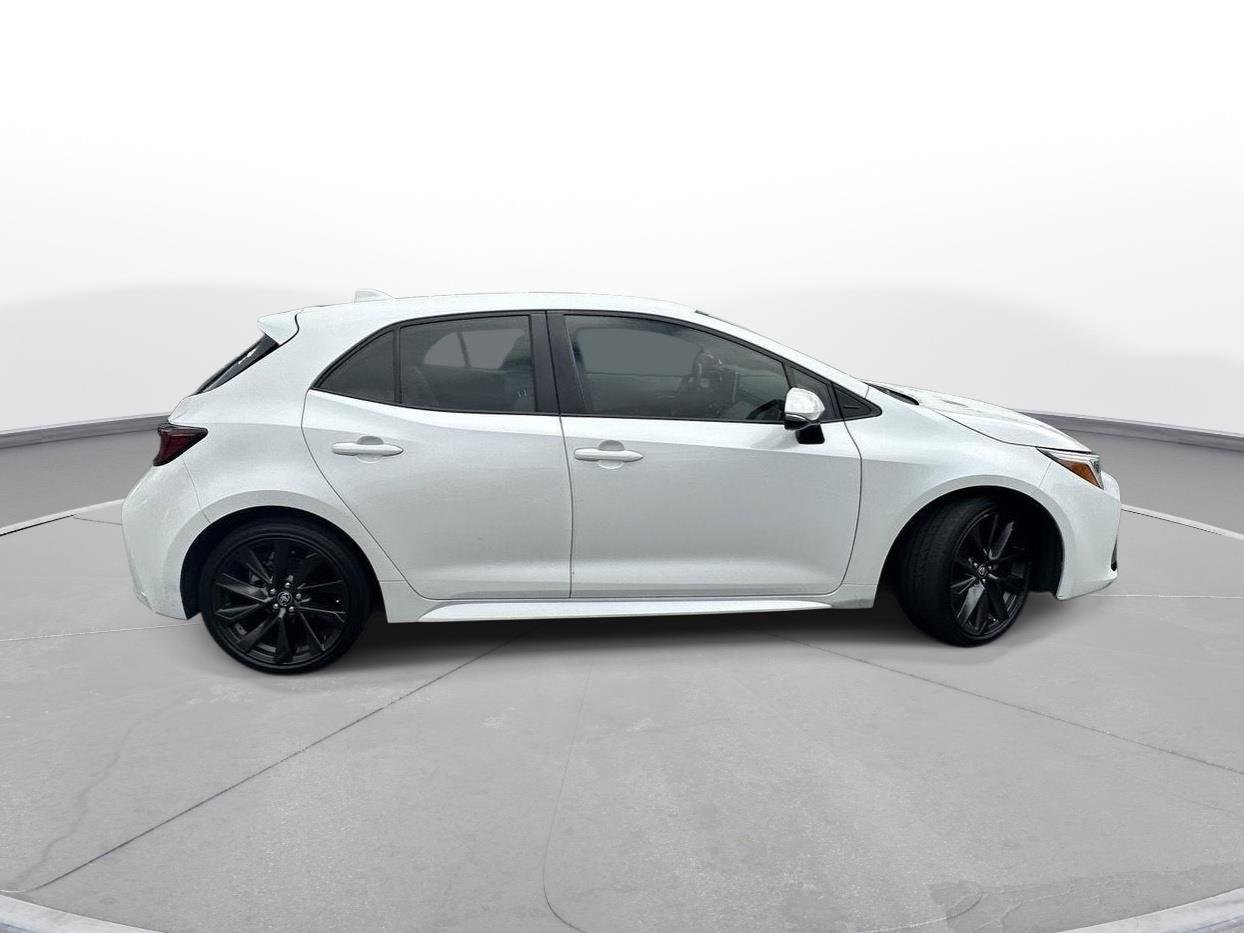 Used 2024 Wind Chill Pearl Toyota XSE image 5