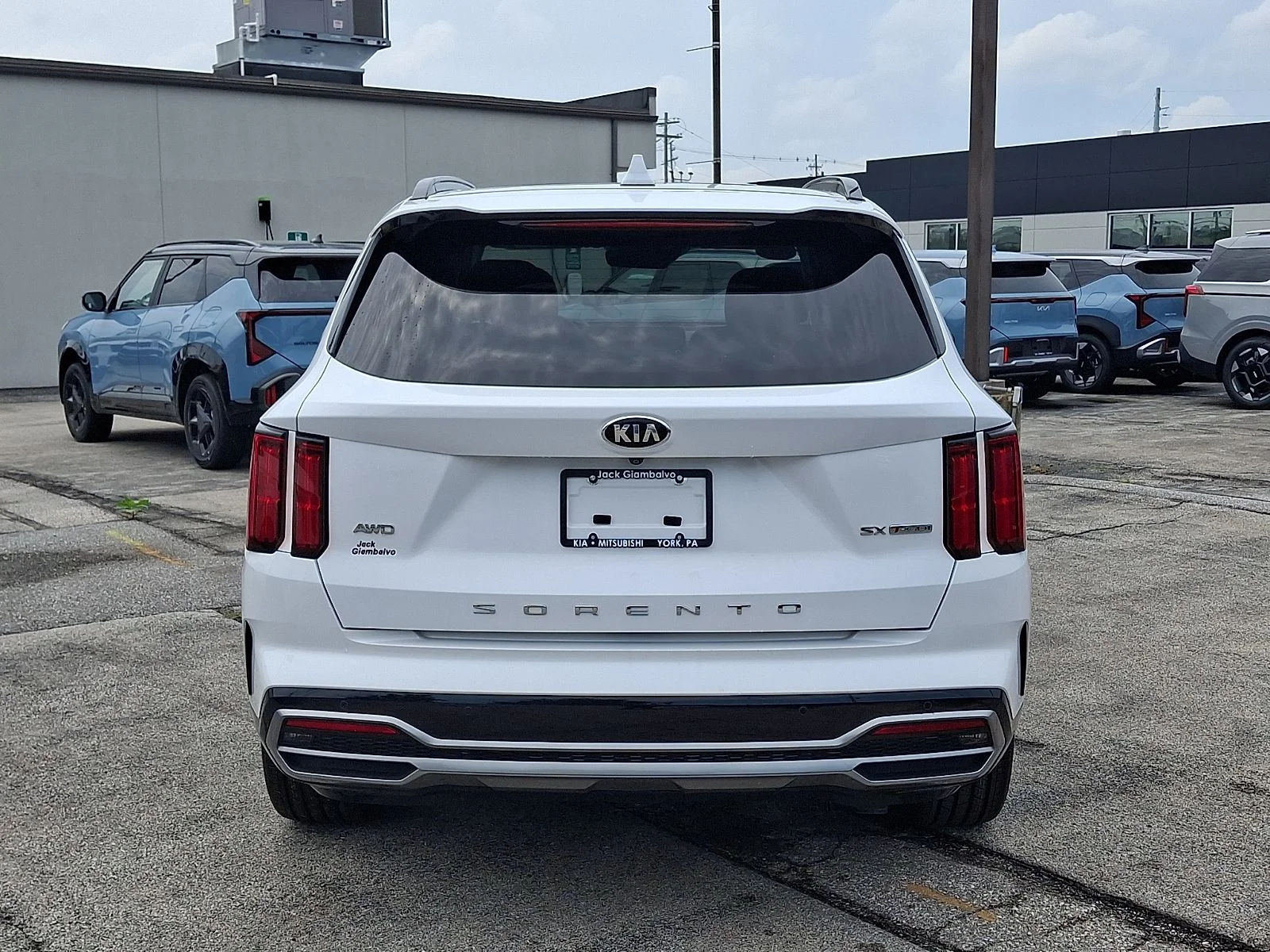 Certified Used 2021 White Kia SX image 3